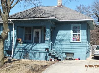 454 North St, Elgin, IL 60120