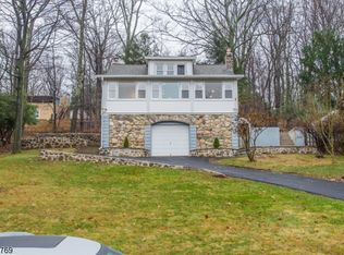 30 Cayuga Ave, Landing, NJ 07850