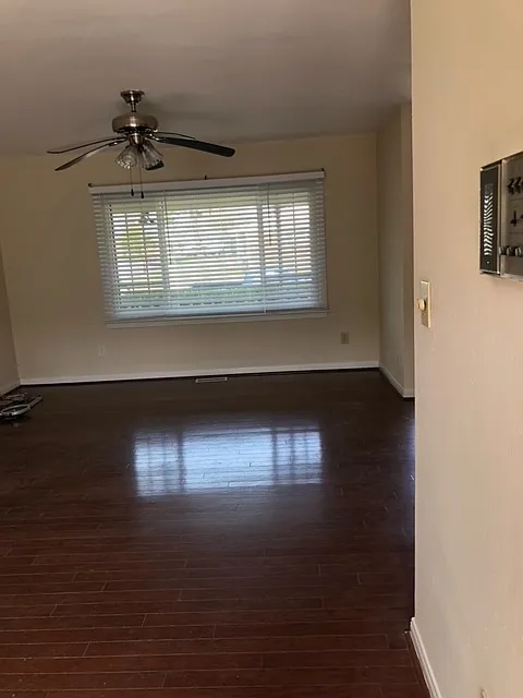 3 bed, 1364 sqft, $2,200 — Photo 4