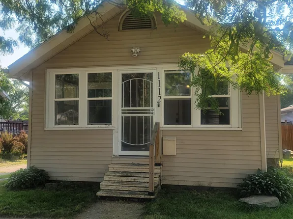 1112 Woodsum St, Jackson, MI 49203