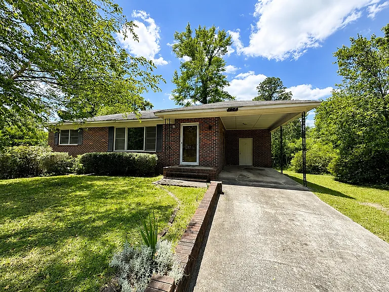 5121 Pinefield Dr — Photo 2