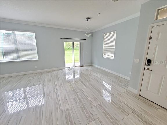 4th image of 2264 Betsy Ross Ln