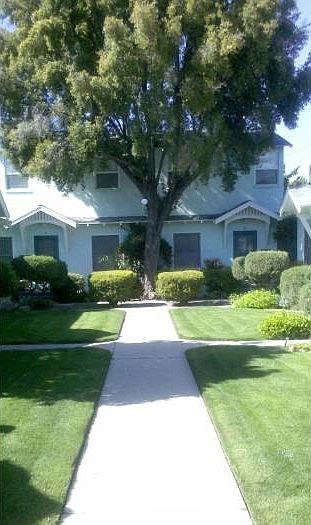 Welcome! Main Walkway...