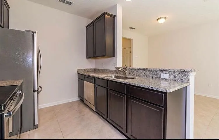 126 Moultrie Village Ln — Photo 9