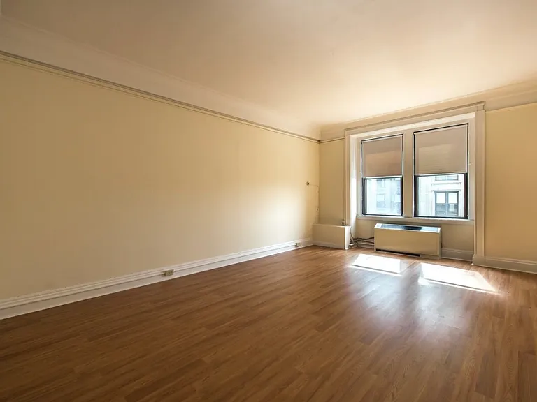 172 Boylston St #101 — Photo 1