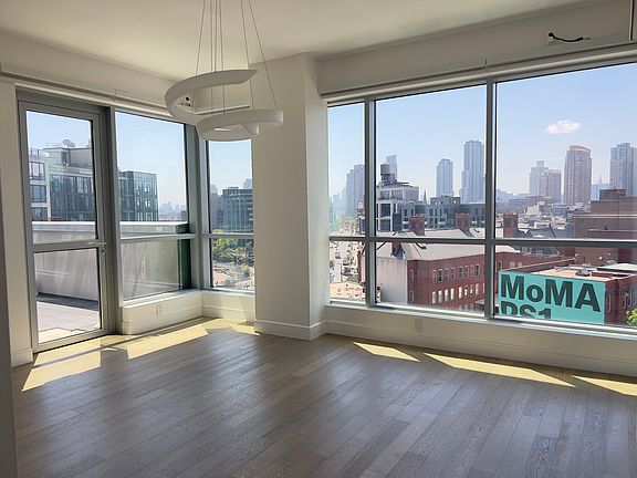 3rd image of 2243 Jackson Ave #9A