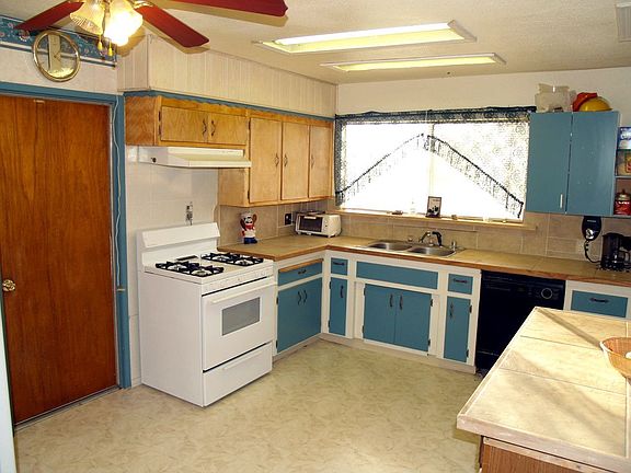 Large Open Kitchen