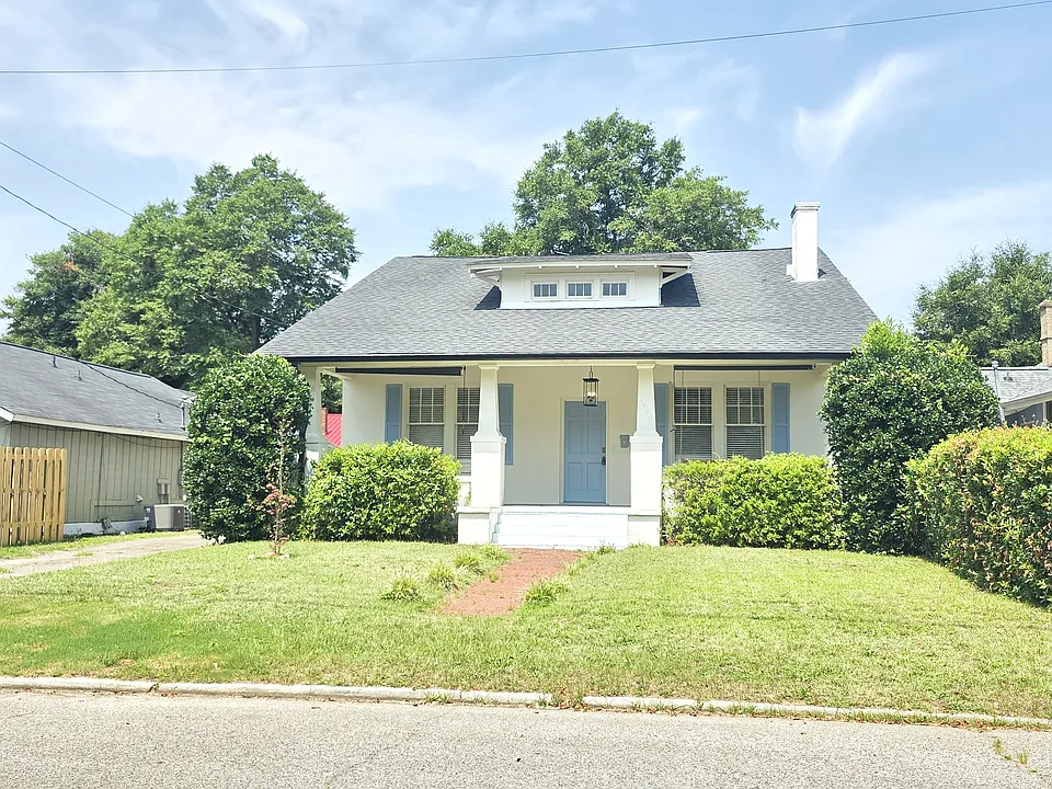 1429 Stovall St