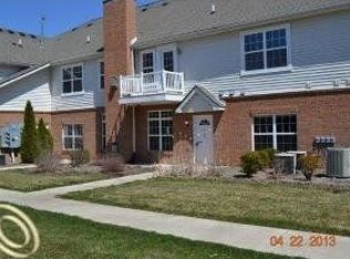 738 Olde English Cir, Howell, MI 48855