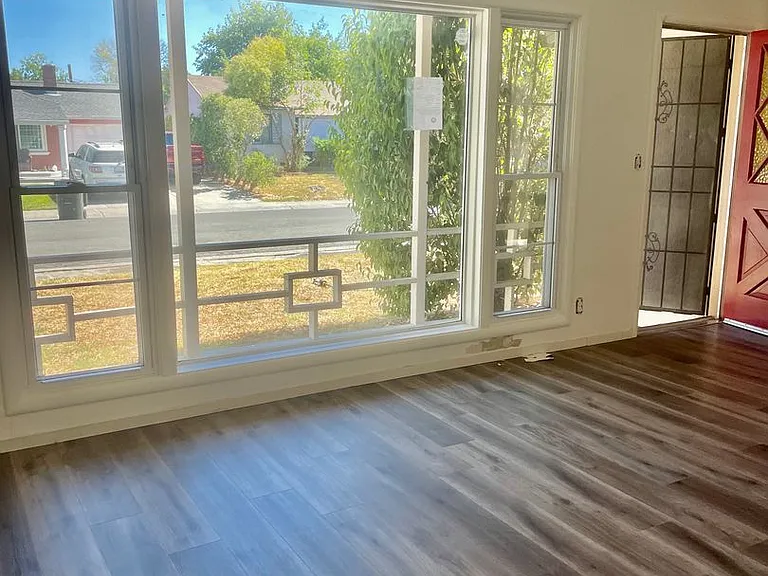 5660 Bradd Way — Photo 3