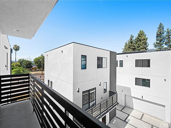 2nd image of 6704 1/2 Kester Ave #6704