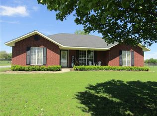 377 County Road 4660, Trenton, TX 75490