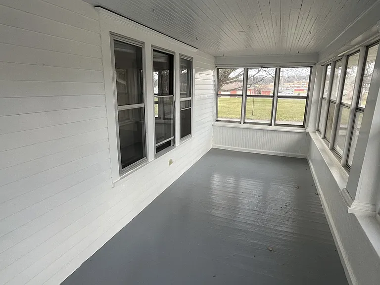 3066 Oak St — Photo 10