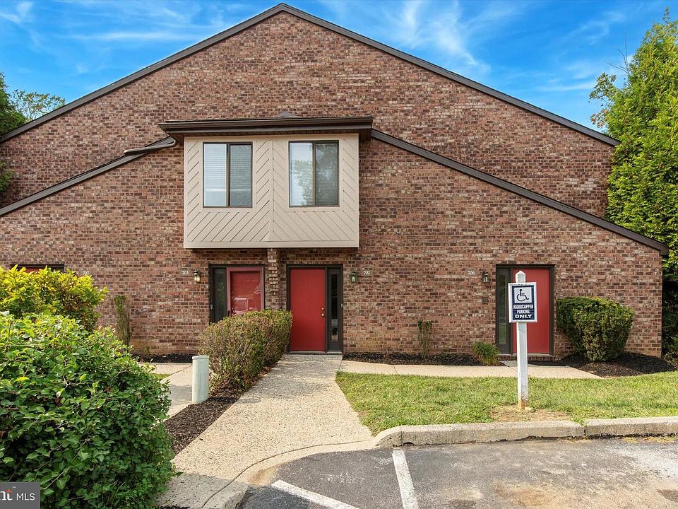1st image of 702 Mountainview Dr #702