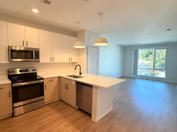 594 Canterbury St, Roslindale, MA