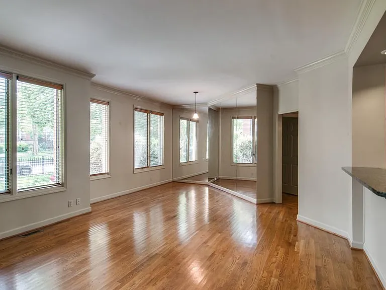 2110 Portland Ave #104 — Photo 4