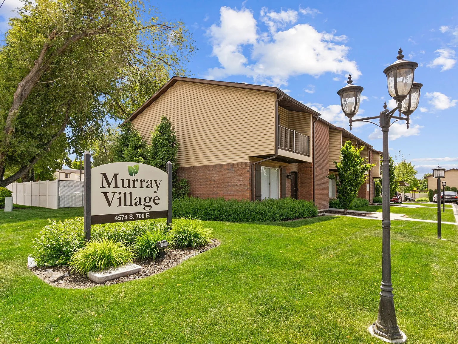 Murray Village — Photo 2