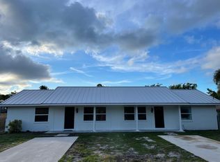 8075 SE Mansion Ln, Hobe Sound, FL 33455