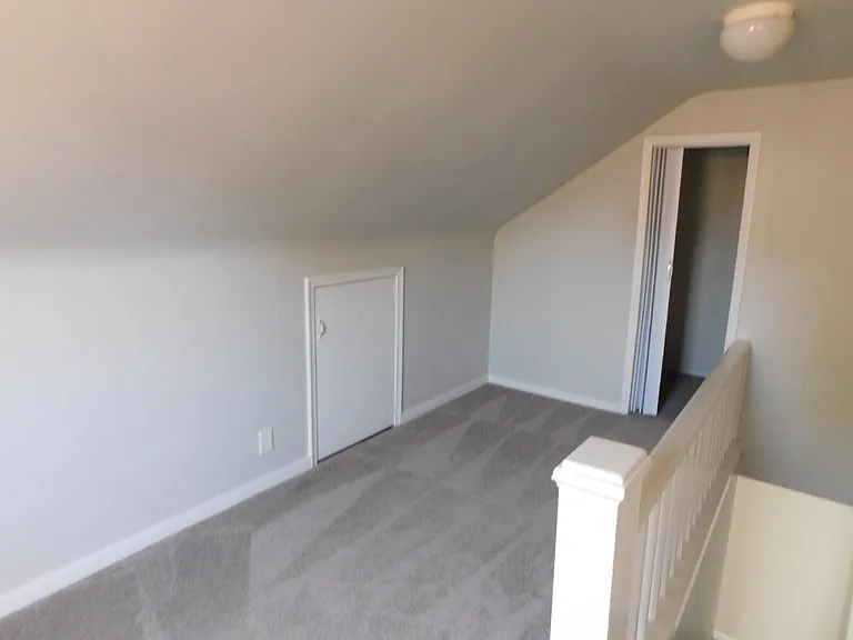 23546 Glenbrook Ave — Photo 9