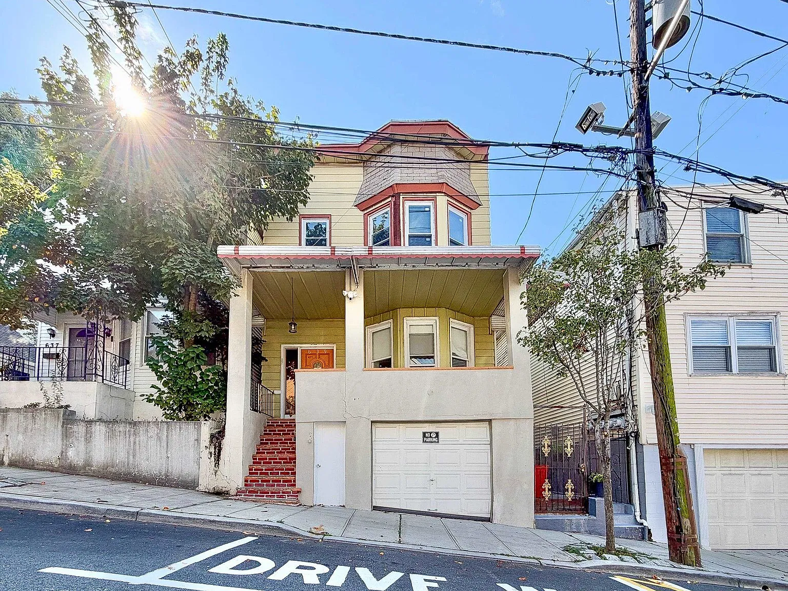 2 bed, 2.5 bath, 1000 sqft, $2,500 — Photo 2