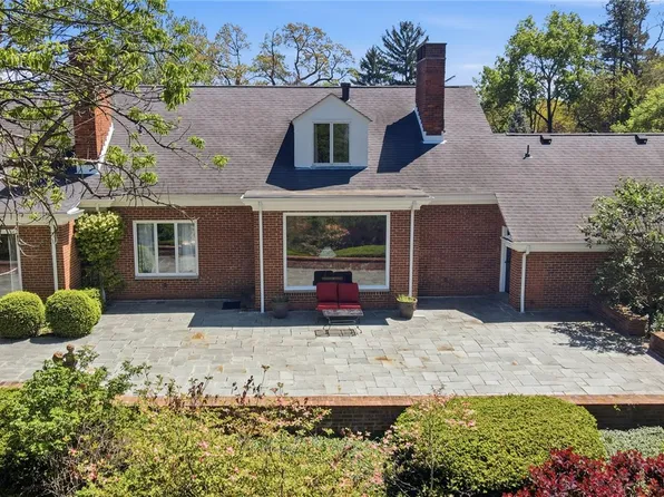 446 Lookout Rdg, Dayton, OH 45419