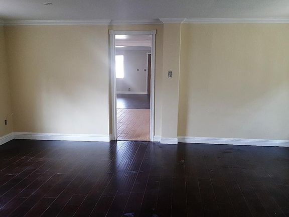 5th image of 50 E Middle Ave
