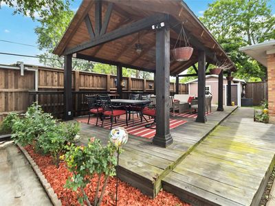 5818 Meadowick Ln, Dallas, TX, 75227