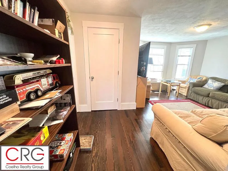 3 bed, 1200 sqft, $3,500 — Photo 4