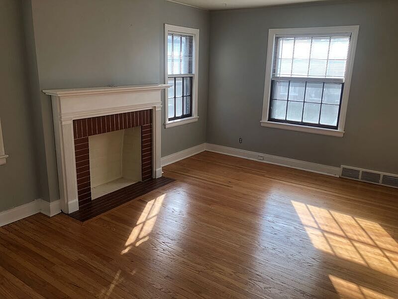 1st image of 2327 Mount Claire Ave APT 3