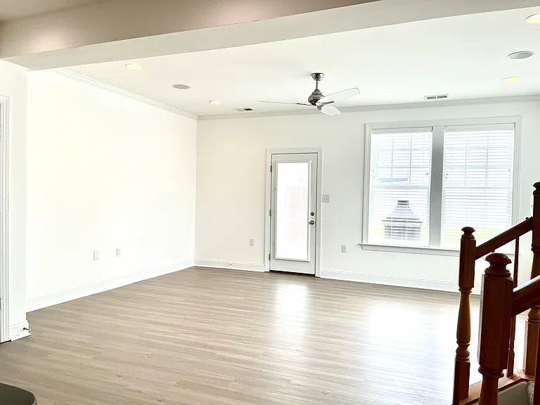 100 Oflannery Ct — Photo 8