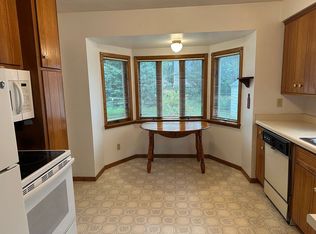 1522 7 1/2 Ave NE, Rochester, MN 55906