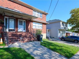 25 Mallory Ave, Staten Island, NY 10305