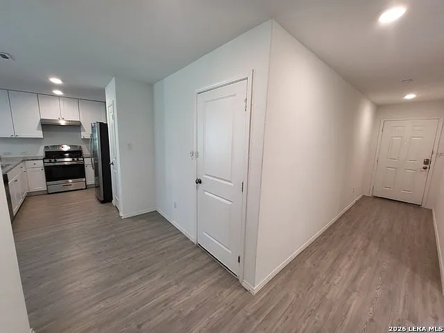 3 bed, 2.0 bath, 1464 sqft, $1,550 — Photo 4