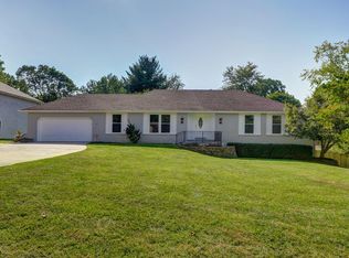 1505 S Devon Rd, Springfield, MO 65809