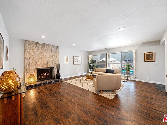 4th image of 4312 Babcock Ave Unit 1