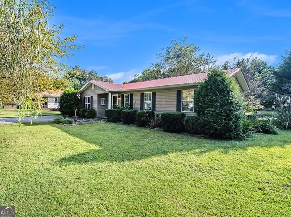 1046 Tech School Rd, Clarkesville, GA 30523