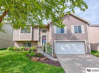 6710 N 148th St, Omaha, NE 68116