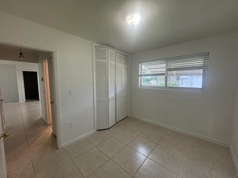 7821 NW 14th St — Photo 15