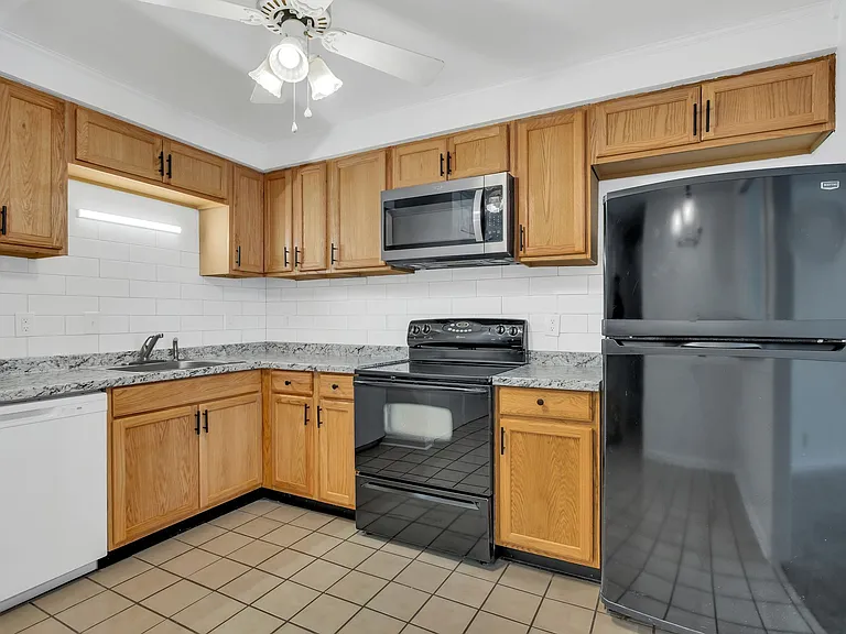 3089 Woody Ln — Photo 4