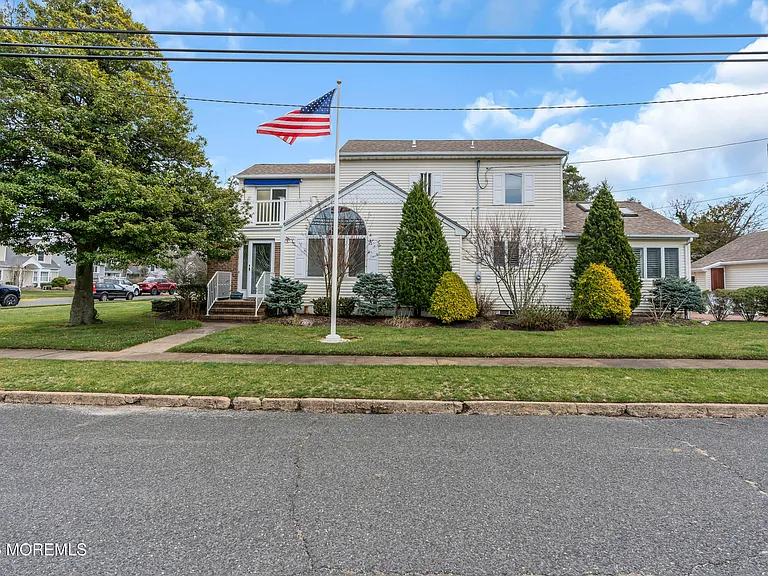 124 Neptune Pl — Photo 31