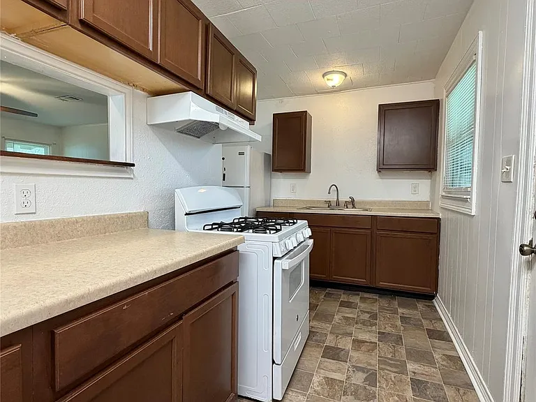 234 Jasmine St — Photo 7