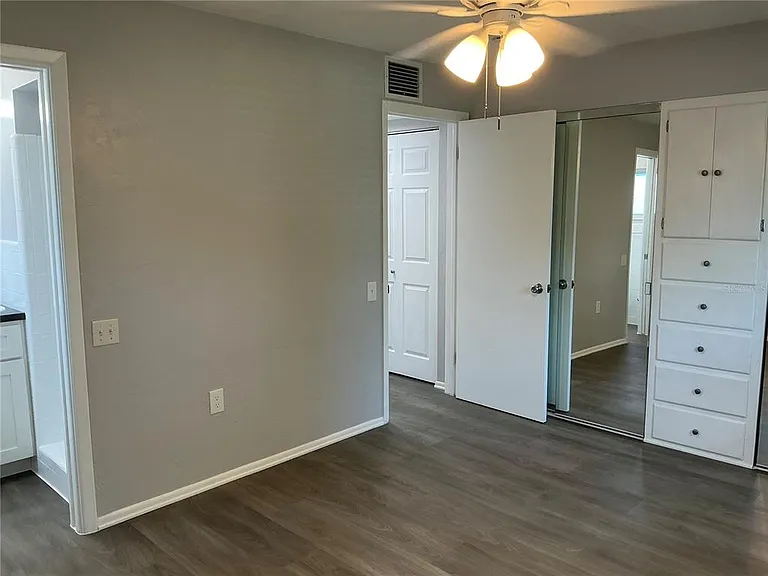 10888 Temple Ave — Photo 10