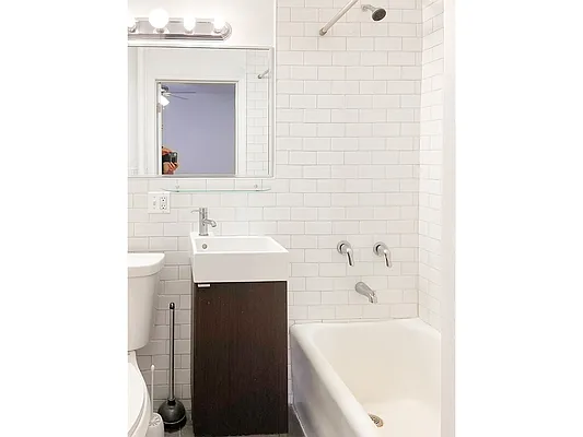 Rented by MySpaceNYC | media 14