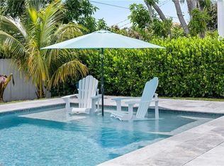 682 95th Ave N, Naples, FL 34108