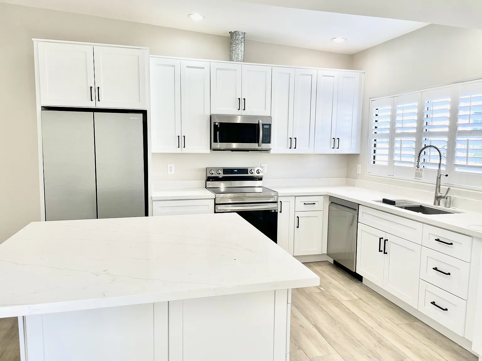 2 bed, 1278 sqft, $3,000 — Photo 2