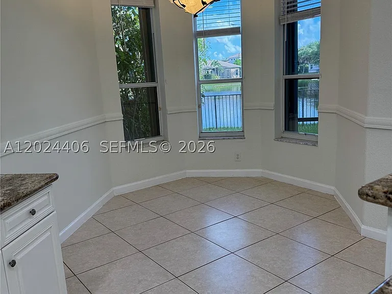 12400 NW 78th Mnr #0 — Photo 8