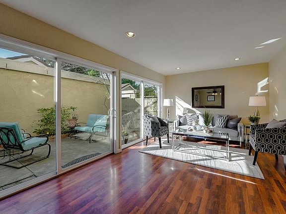 5th image of 274 Truckee Ln