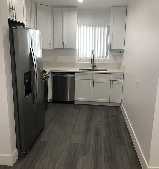 1118 S Holt Ave #5 — Photo 18