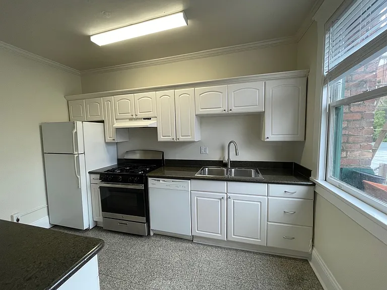 1505-1511 Jackson Street — Photo 6