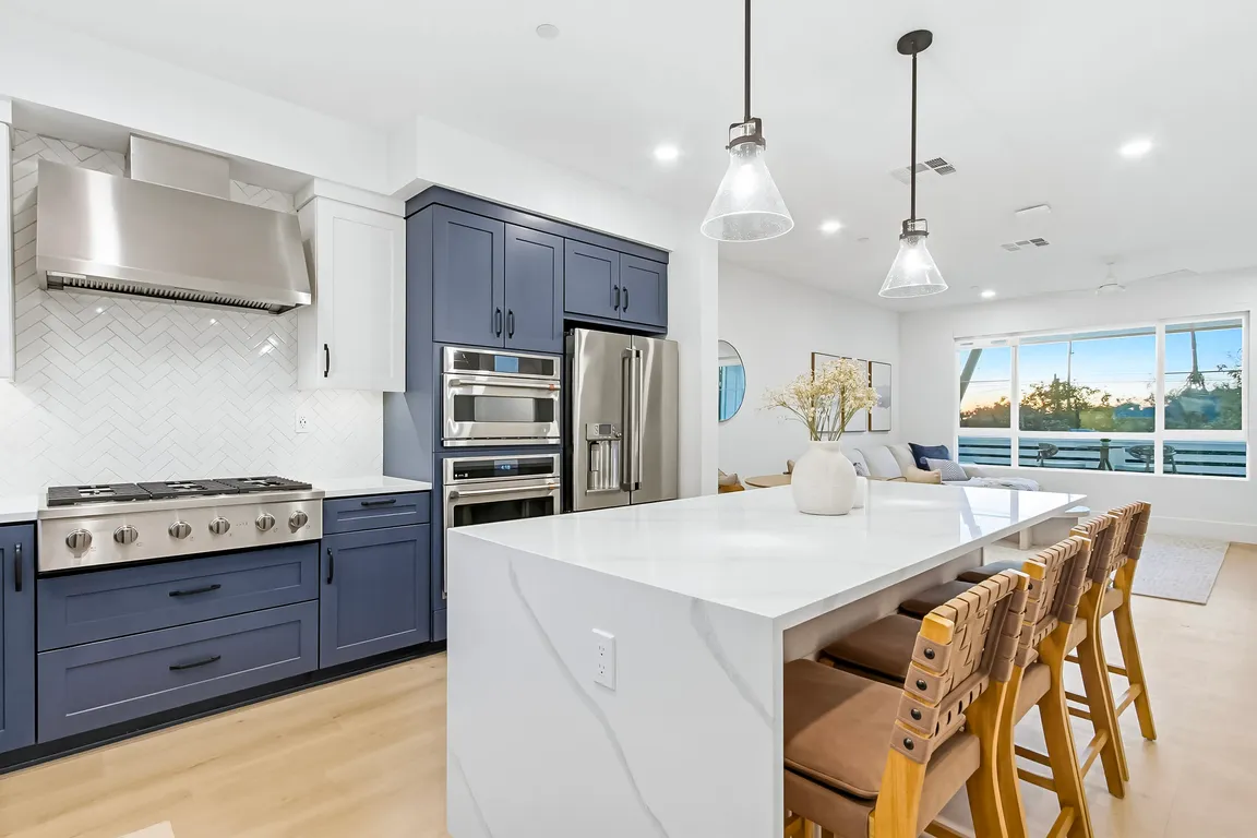 State of the art chef's kitchen